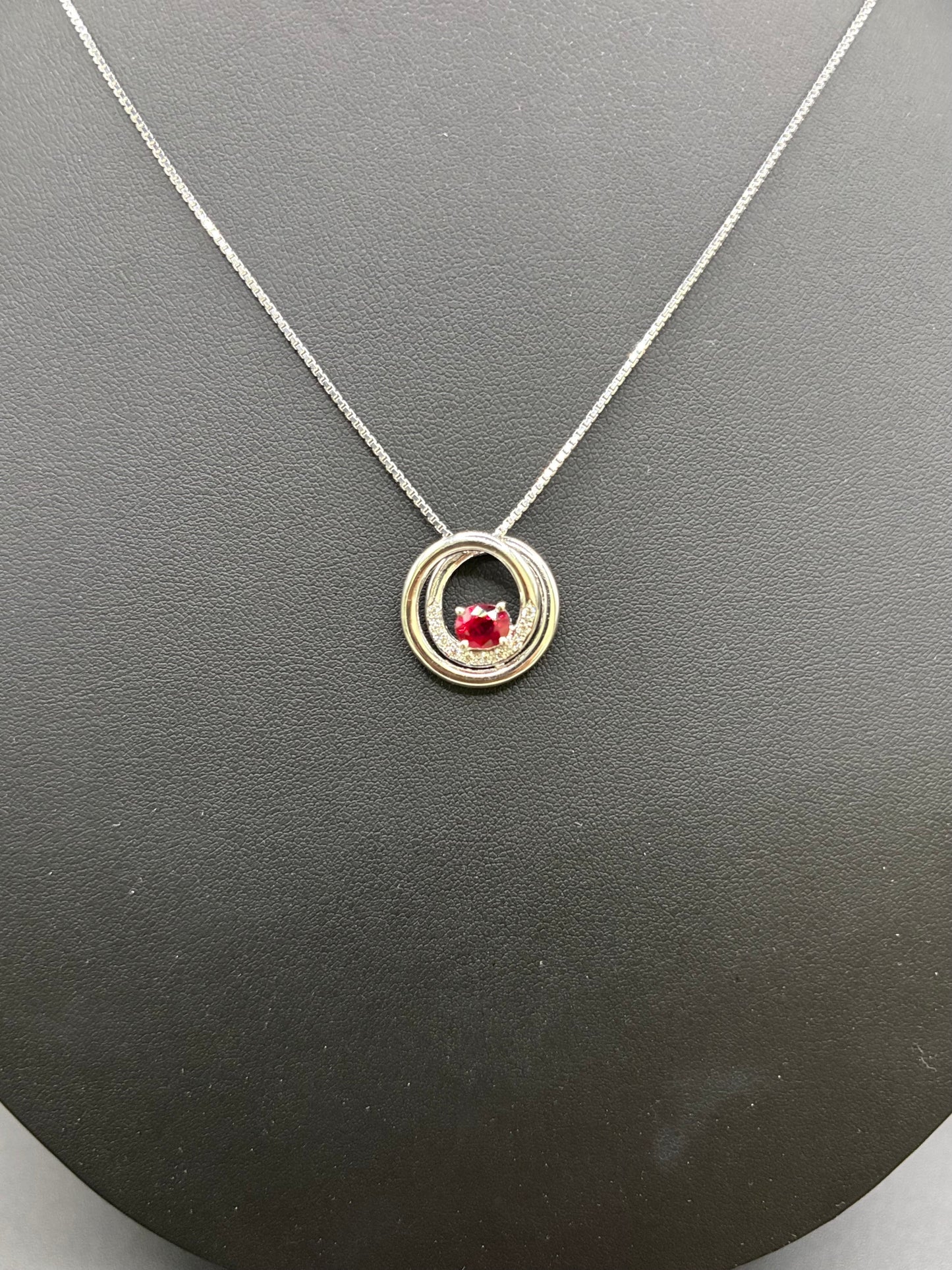 NECKLACE P- PT900 C- PT850 Total Wgt- 8.78 Grms