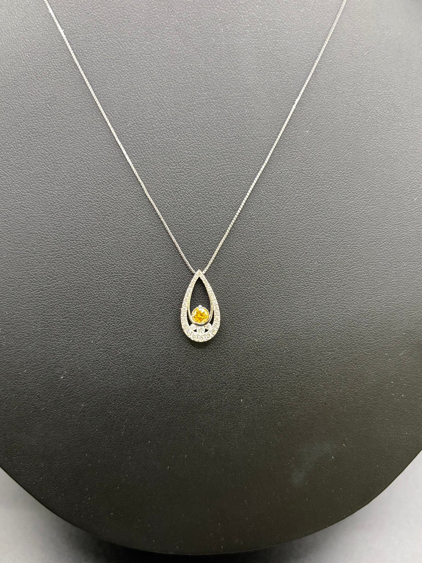 CHAIN PENDANT total wgt 3.31 grms