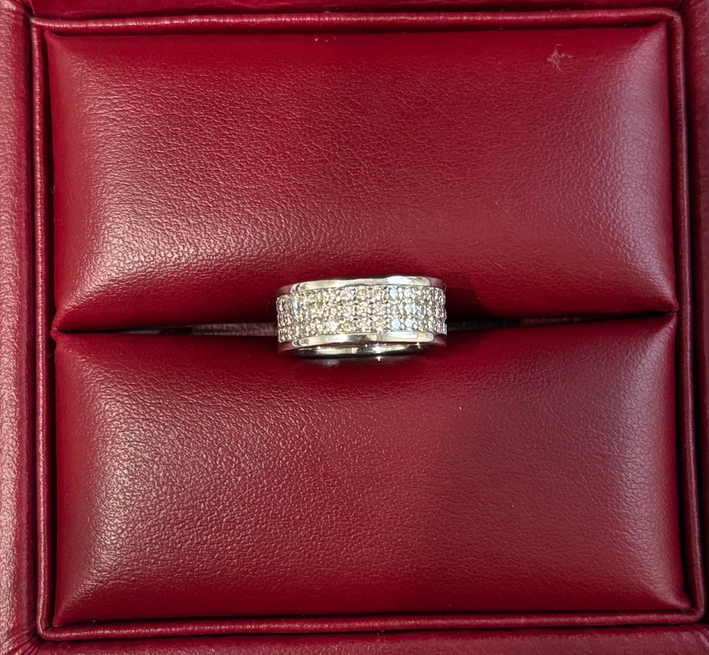 PT-900 RING total wgt 10.97 grms