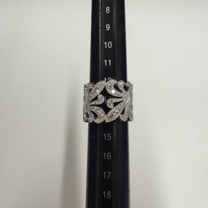 K18 WG RING total wgt 7.70 grms