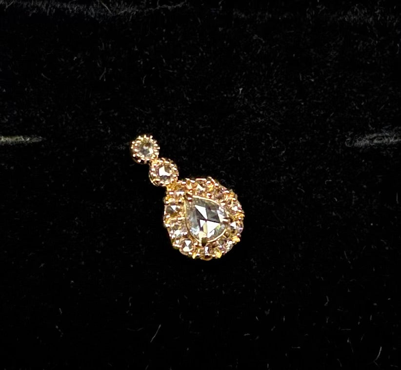 K-18 PENDANT total wgt 0.79 grms