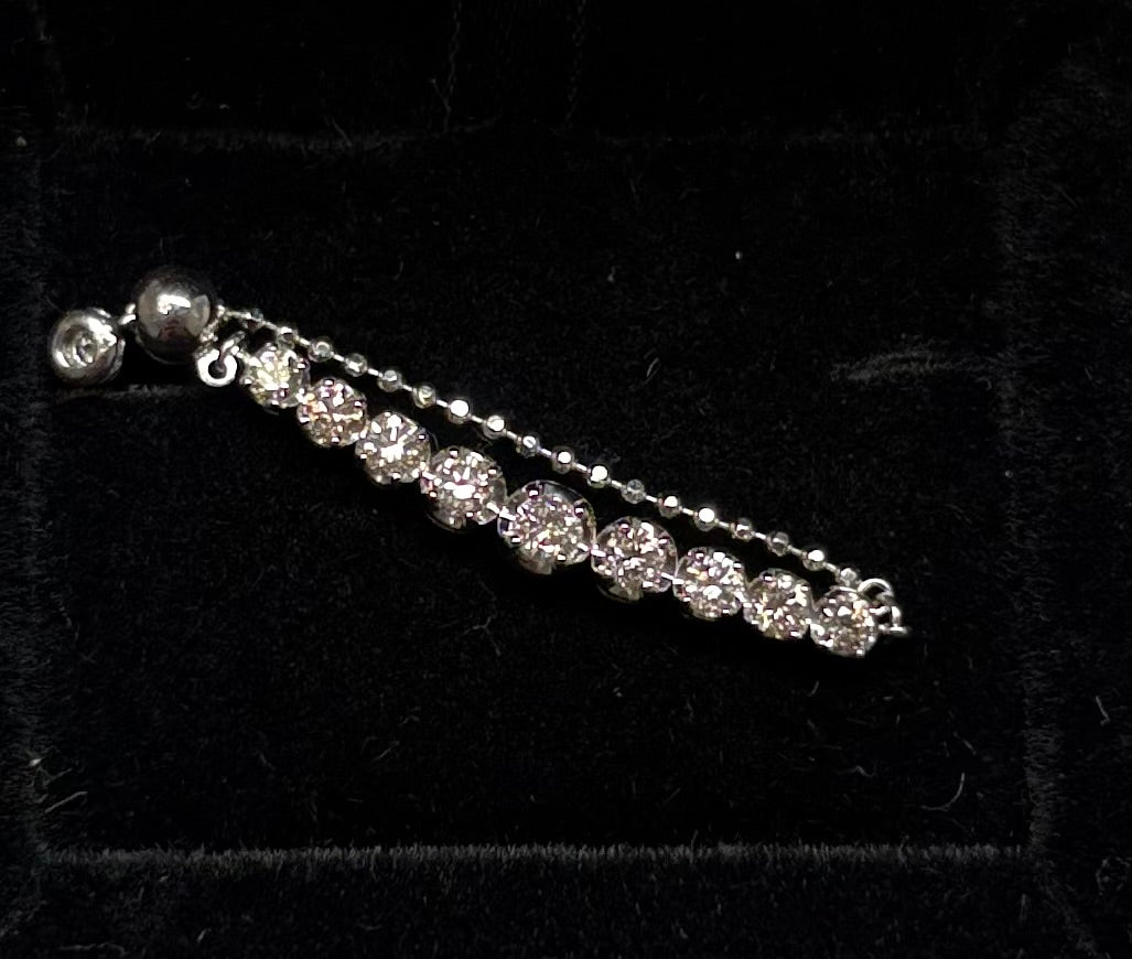 PT-900 BROOCH total wgt 1.93 grms