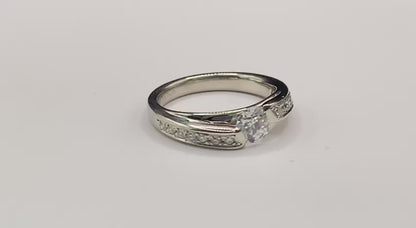 PT-900 DIAMOND RING total wgt 5.12 grms
